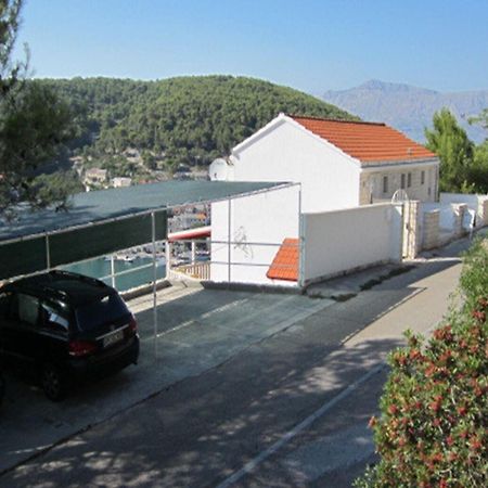 Apartments Mira - Beautiful Sea View Pucisca Bagian luar foto