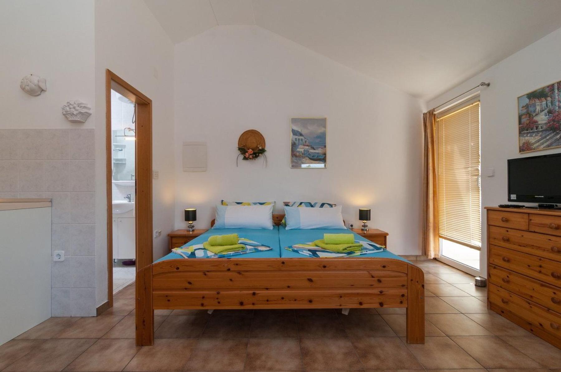 Apartments Mira - Beautiful Sea View Pucisca Bagian luar foto